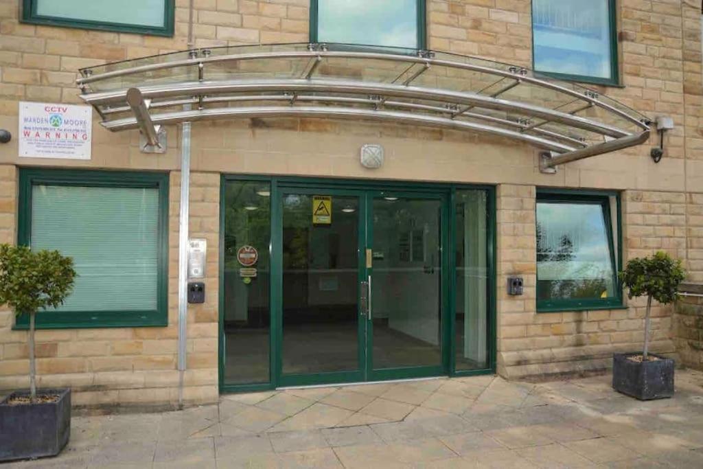 2 Bedrooms, 2 Bathrooms Stunning Penthouse City View Bradford  Exterior foto