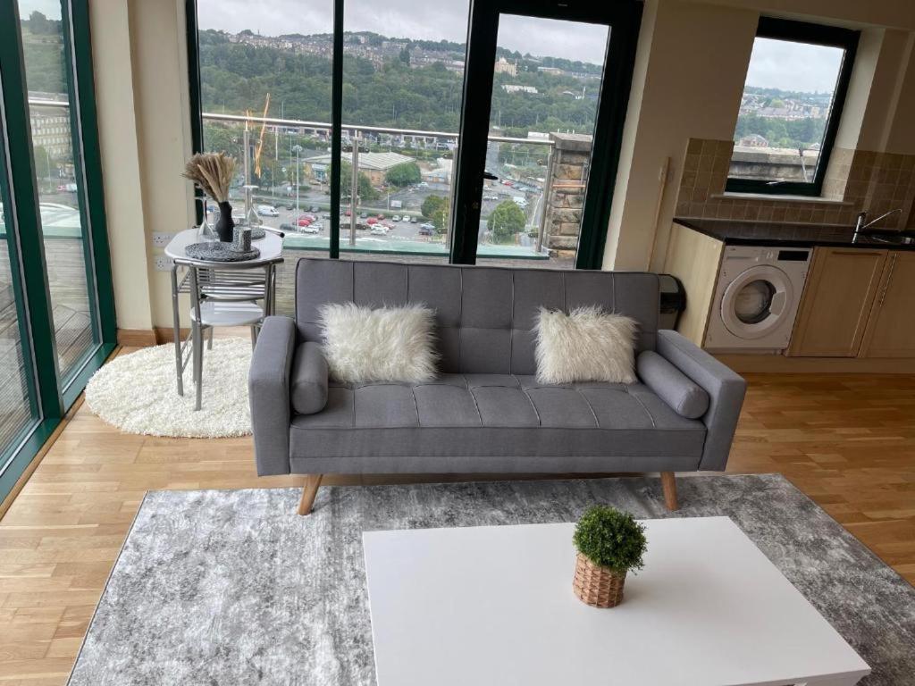 2 Bedrooms, 2 Bathrooms Stunning Penthouse City View Bradford  Exterior foto